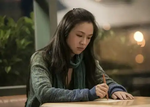 汤唯英语为什么那么好一部仲夏夜之梦打下的基础语言是我人生中的一扇窗户
