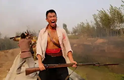 适合九儿的硬汉朱亚文卖力彪演技红高粱值得一看