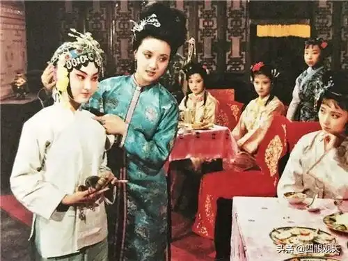 冷眼看红楼宝钗在贾家住了两年多,为何贾母突然想起给她过生日