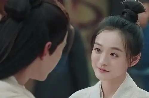 凤弈剧情像宫心计,何泓姗花痴戏份太过,徐正溪角色又被大家心疼
