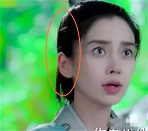 网友偶遇baby拍戏,新技能一秒出国,网友演技无敌了
