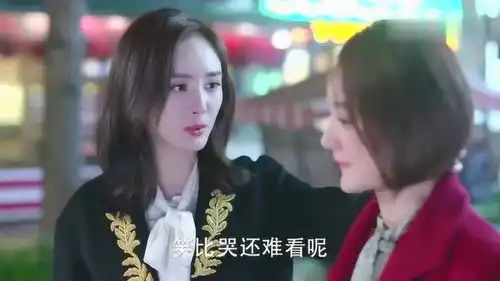 热门影视谈判官杉杉见男友带他前妻见客户,打电话不接,竟被说不重要
