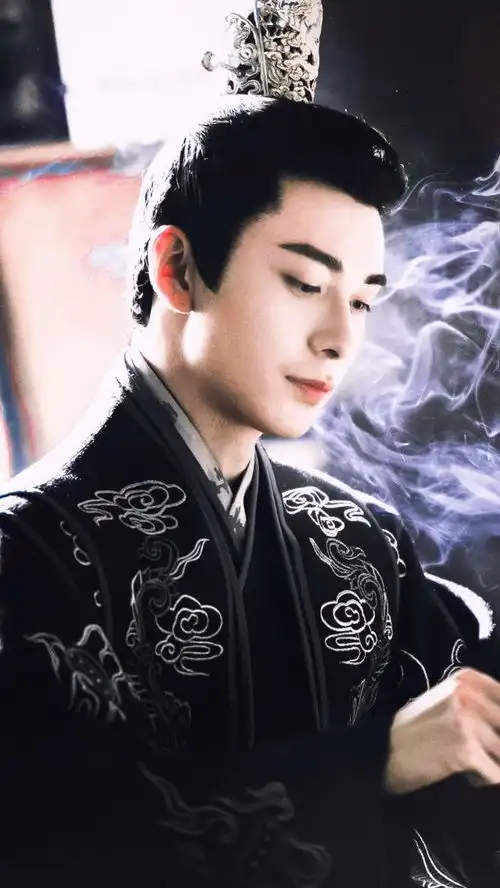 彭晓苒美是曲小枫,淡是君九龄
