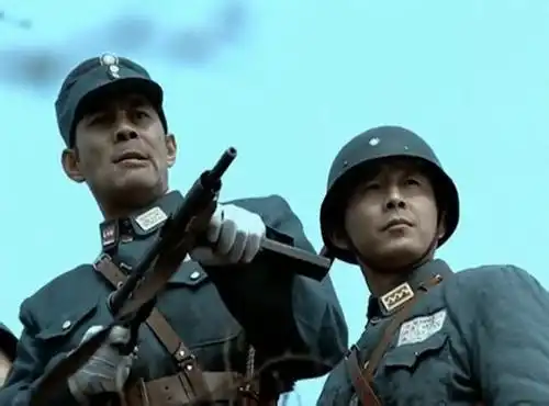 李云龙和楚云飞在隔海对峙时,双方均未以死相拼,这是为何呢
