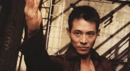 1992年蔡子明命丧大街,凶手至今未抓到,他的死真和李连杰有关吗
