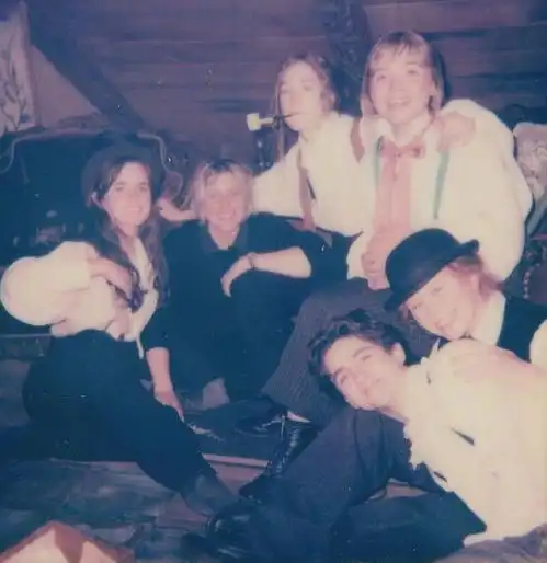 艾玛沃森新片剧照曝光,美到堪比杂志大片
