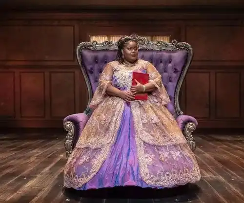 美女与野兽舞台剧选角引争议,看完贝儿公主,网友直呼幻灭
