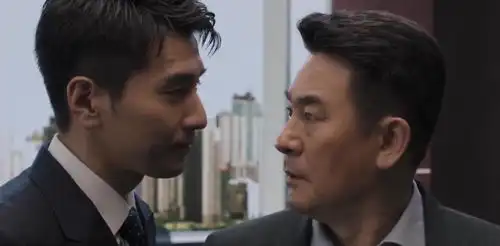 陈明昊凭借理想之城出圈,演技精准好评如潮,更带火一句台词