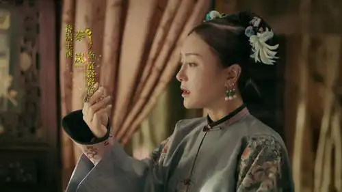 乾隆帝一生有无数女人,然而他却是个痴情种,最爱不过她,只是漫漫宫中长夜太过寂寞
