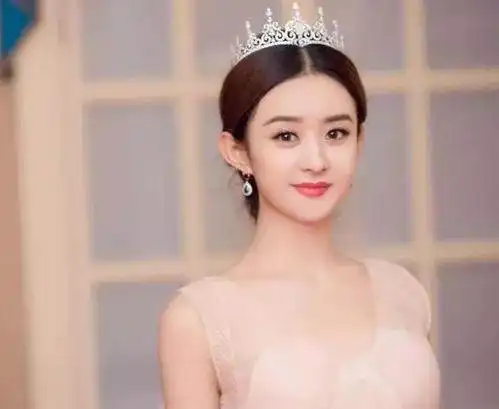 张国立14年前的金婚,有谁注意到三女儿多多如今红得发紫
