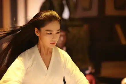 张馨予晒午餐易胖的人真倒霉