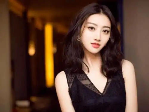 鹿晗糊了丁程鑫反向营销吴磊成功翻身李一桐对标景甜段奥娟多次落榜
