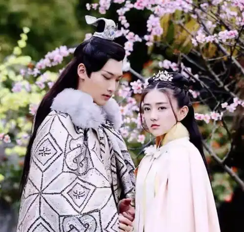 36岁好男儿冠军蒲巴甲和27岁女演员梁洁官宣去年分手,已订婚3年