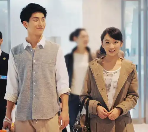 有种整容叫刘昊然恋爱,女友周冬雨没什么变化,他却像换了个人