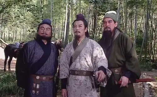 三国演义中的穿帮镜头,经典也能如此搞笑,最后一张就服你
