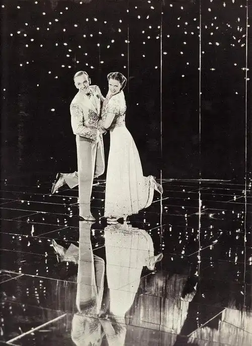 人人都爱艾玛斯通
