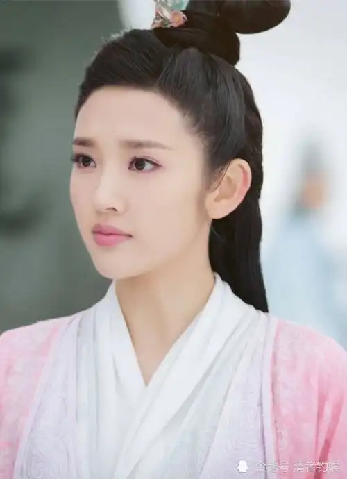 张一山唐艺昕主演的新鹿鼎记将在央视播出,周星驰版美人如云