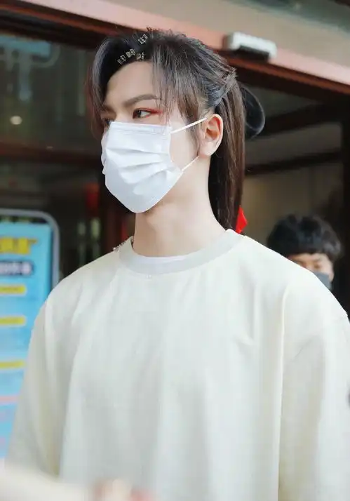 吉星高照翟潇闻张凌赫谢怜花城造型优化,刘令姿宣姬定妆霸气