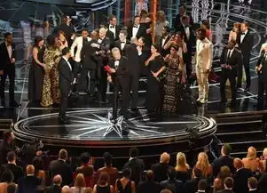 当爱乐之城遇到艺城志任性免费观影还赢奖
