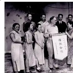 抗战版芳华文工团战地慰问精彩组图
