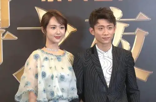 释小龙出街无人识,曹骏有实力却不被认可,童星长大翻红有多难