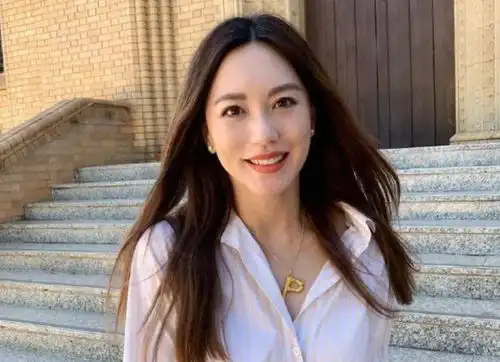 苏有朋版倚天屠龙记五美近照贾静雯高圆圆都输给了第5位
