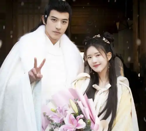 继合作顶流杨洋后,赵露思又二搭吴磊,一跃成为95后顶级花旦
