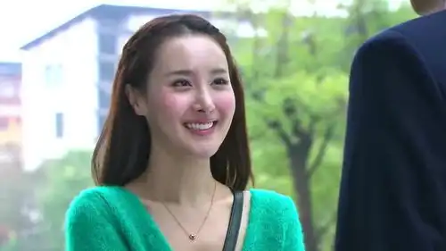 遇见王沥川王沥川去学校找小秋,一路引众迷妹尖叫,太帅了