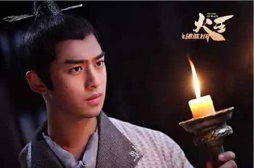 房祖名淡出多年,谢霆锋萧敬腾陈柏霖捧场36岁生日会,柯震东缺席