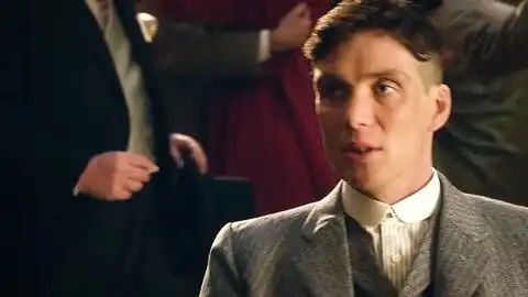 浴血黑帮格蕾丝死后,谢尔比家族再无软弱的汤米