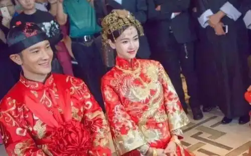 为啥离婚都觉得黄晓明可怜他一步步把自己逼近死胡同