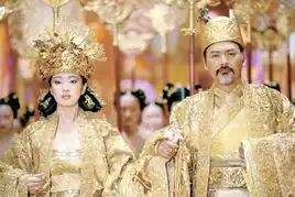 周润发在电影满城尽带黄金甲中剧照
