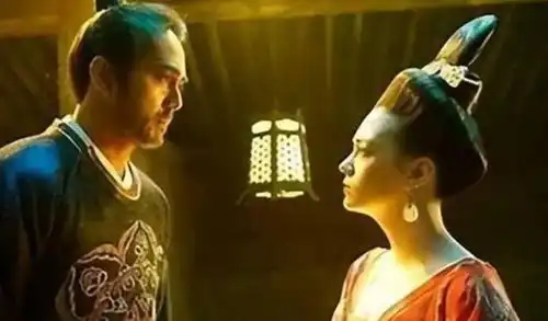 安史之乱的根源杨贵妃是祸水还是时代的牺牲品
