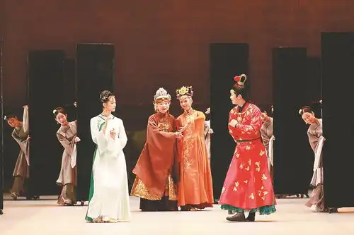 红楼一舞动狮城
