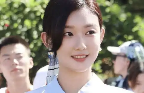 不能恋爱的秘密桌子吻在第几集关灯吻在第几集
