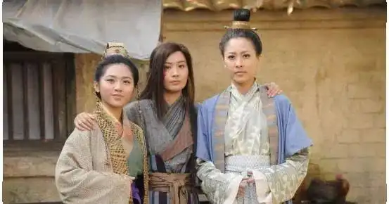 tvb小花悲惨童年曝光曾遭生父抛弃,陪母亲行乞...
