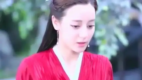 三生三世枕上书凤九睡醒一睁眼就看到大青蛇,可把她吓坏了