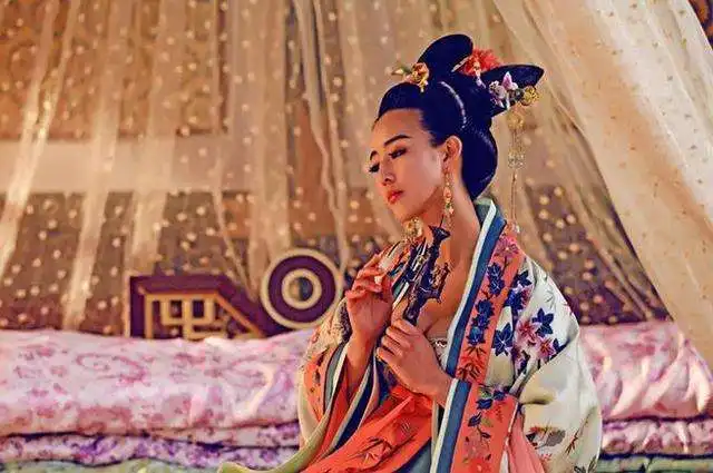 大隋朝灭亡后,杨广小女儿被李世民强占,下场实在太可怜
