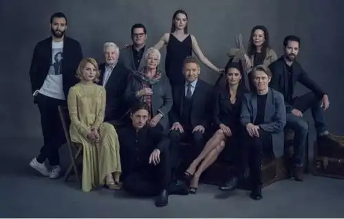 开局被砍12刀,躺着演完所有剧情
