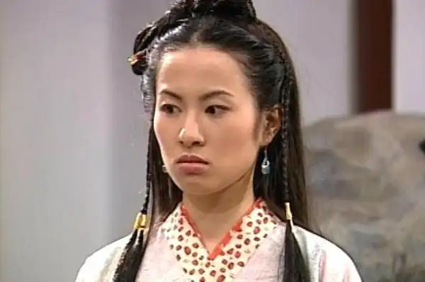 17年前这部古装剧,叶璇杨怡胡杏儿都好青涩,五大美人各有千秋

