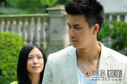 幸福快递换档瞄准感恩节卓文萱巫迪文主演
