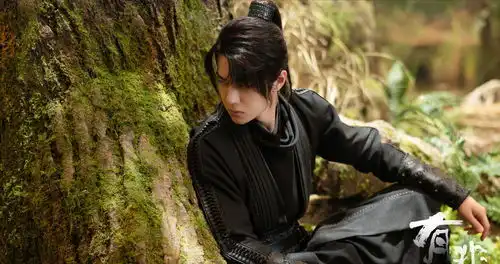 有翡首播破亿,赵丽颖王一博太惊艳,但这3个缺点不能忍