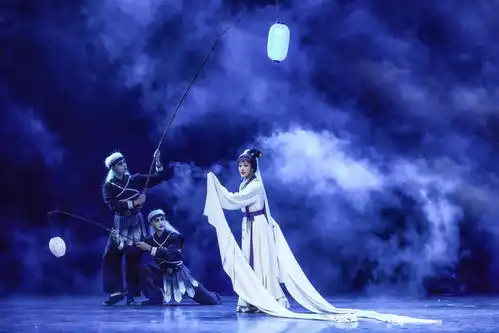 冒着狂风骤雨也要来追美强惨,剧票售罄的情探有多好看
