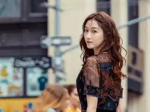 t型台关晓彤穿雪纺连衣裙好浪漫,难怪coach要请她代言
