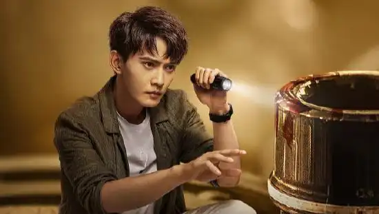 徐正溪新剧演法医,认真的样子超级帅,女主是实力派女神姚笛
