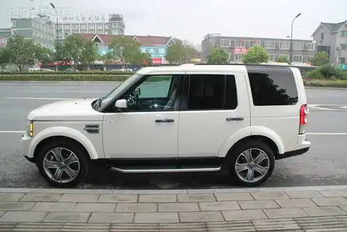 30万入手辆v8准新路虎发现者4,结果没几天20万让儿子转手