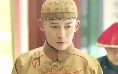 笑到失禁的穿帮镜头皇上的龙袍我忍了,难道雪糕也穿越了