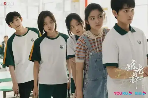 不愧是央妈的校园剧,终于拍出了正经的高三,王源表现让人惊喜
