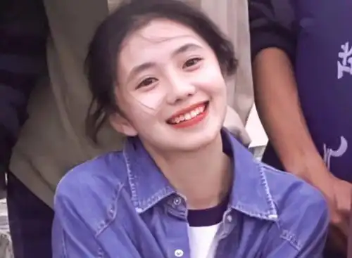 刘浩存辟谣网传资源,小题大做遭网友群嘲,两位博主发文硬刚