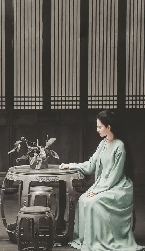 刘亦菲在南烟斋笔录,光是剧照都令人怦然心动